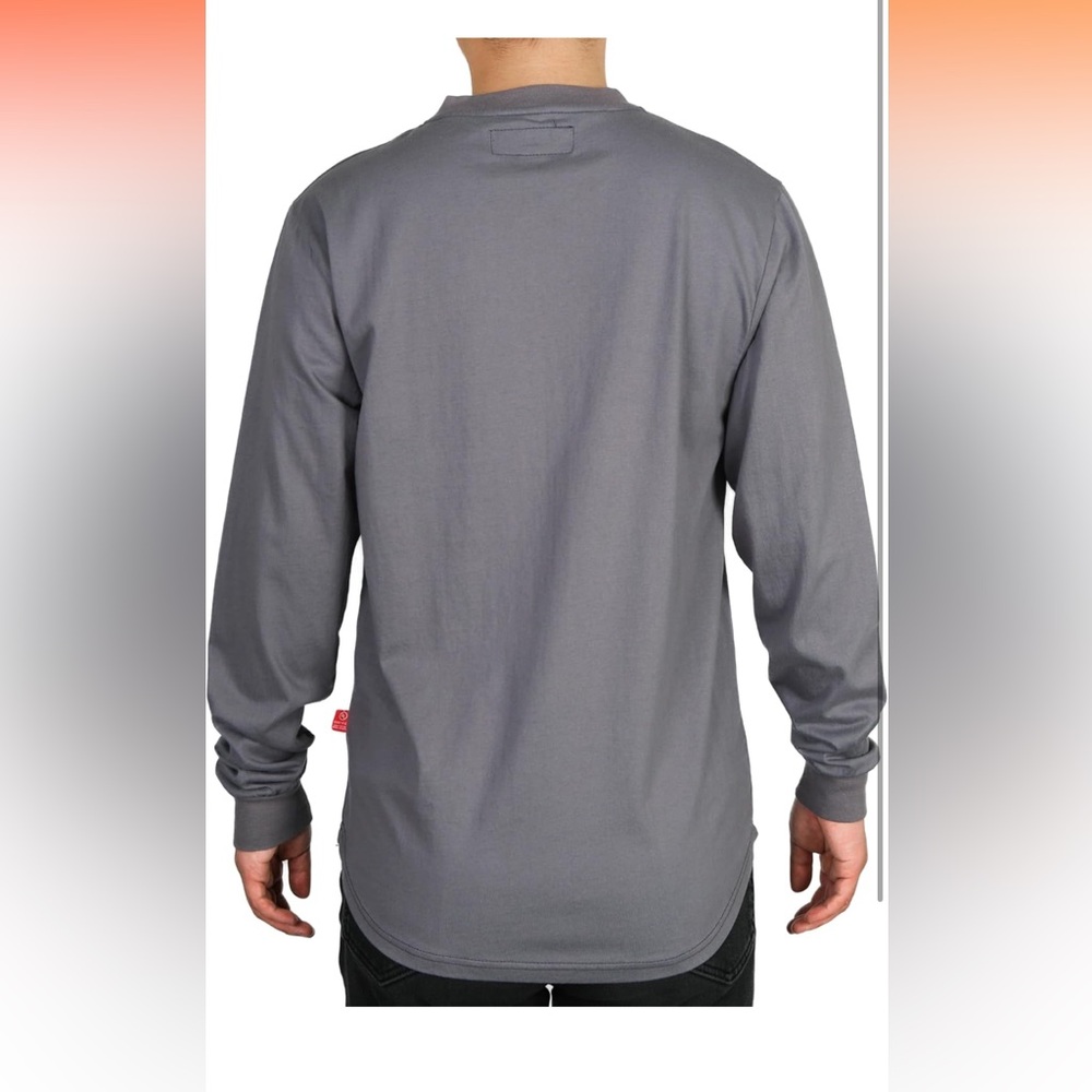 NWT Men’s FR longsleeve